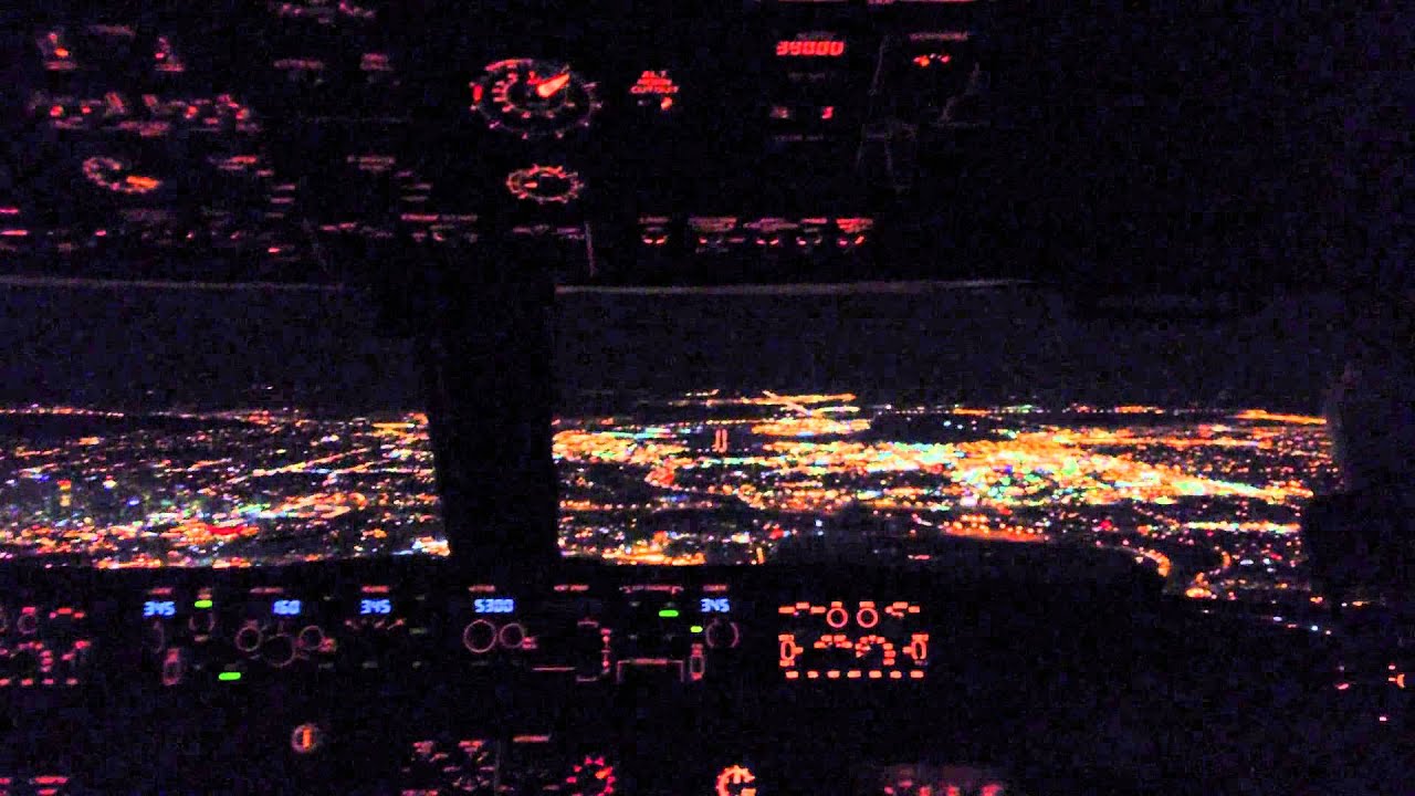 Jumpseat landing Runway 35L Calgary