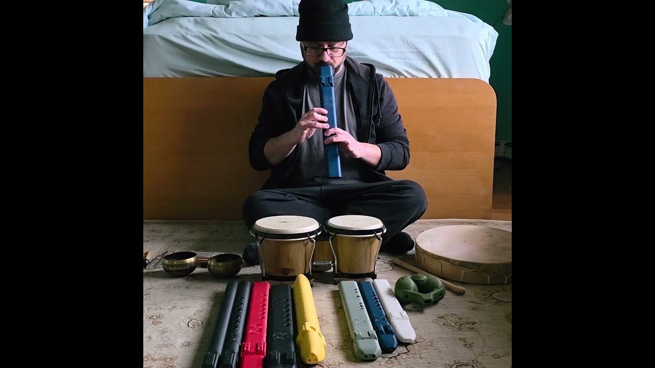 Jamming on an A4, 432Hz drone flute #music #droneflute #A4 #432hz #jamming #improv #iamsound