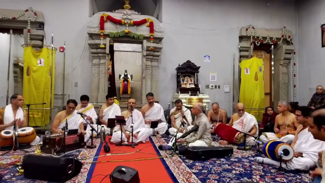 SriVari Temple - Ashtapadi 13: Vishleshaanuthaapam