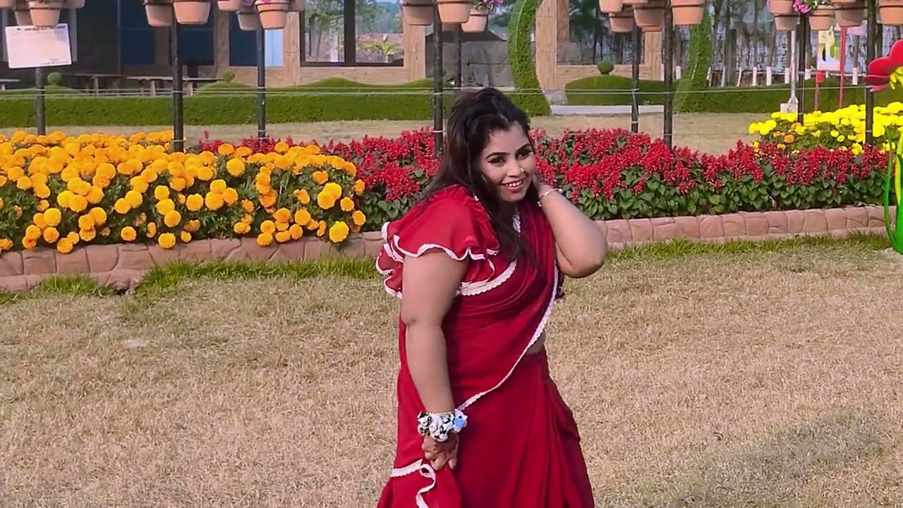 🔥Sharara Full Song | Mere Yaar Ki Shaadi Hai | New Cover Dance 2026 | Desi Girl Suborna Dance 2026