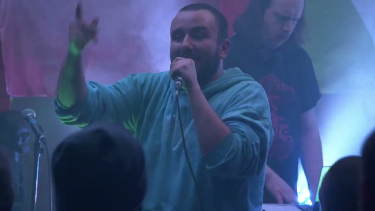 SVAMPJOHAN LIVE @ HIPHOPKVÄLL PÅ ZAION