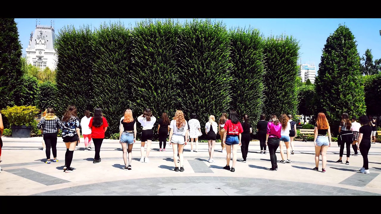 [KPOP IN PUBLIC CHALLENGE] BLACKPINK (Kill This Love) & BTS  (Boy With Luv) FLASHMOB Iasi 4K