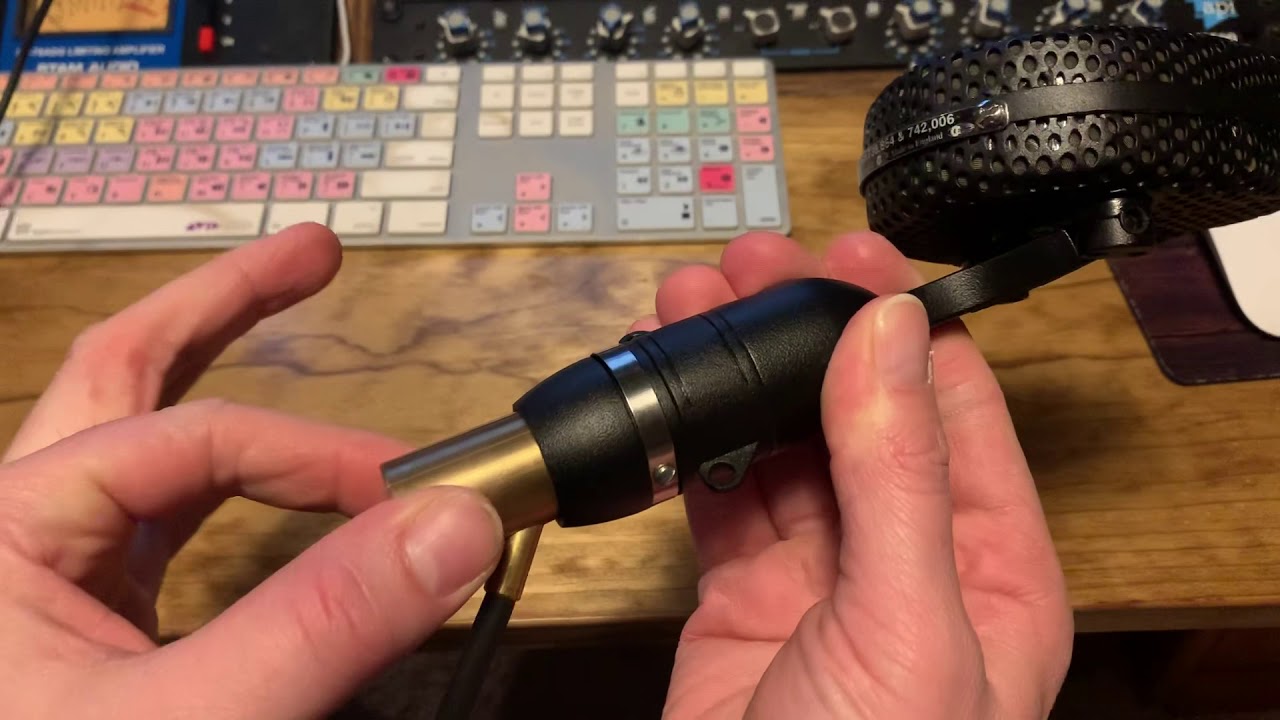 Removing a Coles 4038 Microphone Mount