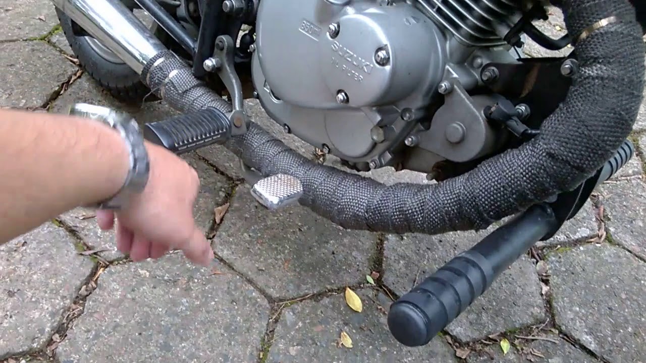 4# Suzuki Intruder 125 - Fita t&eacute;rmica no Escape e  Descanso avan&ccedil;ado dos p&eacute;s Wingscustom
