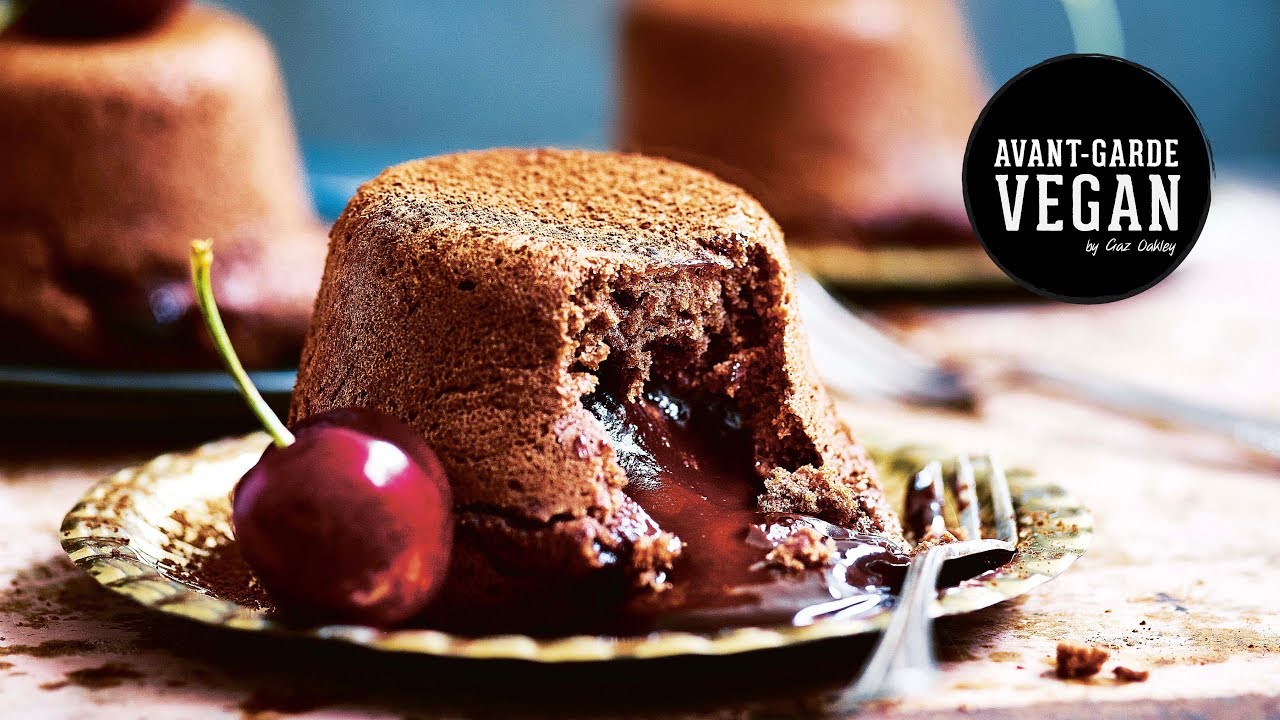 MELT IN THE MIDDLE CHOCOLATE PUDDING | @avantgardevegan #GazsVeganChristmas