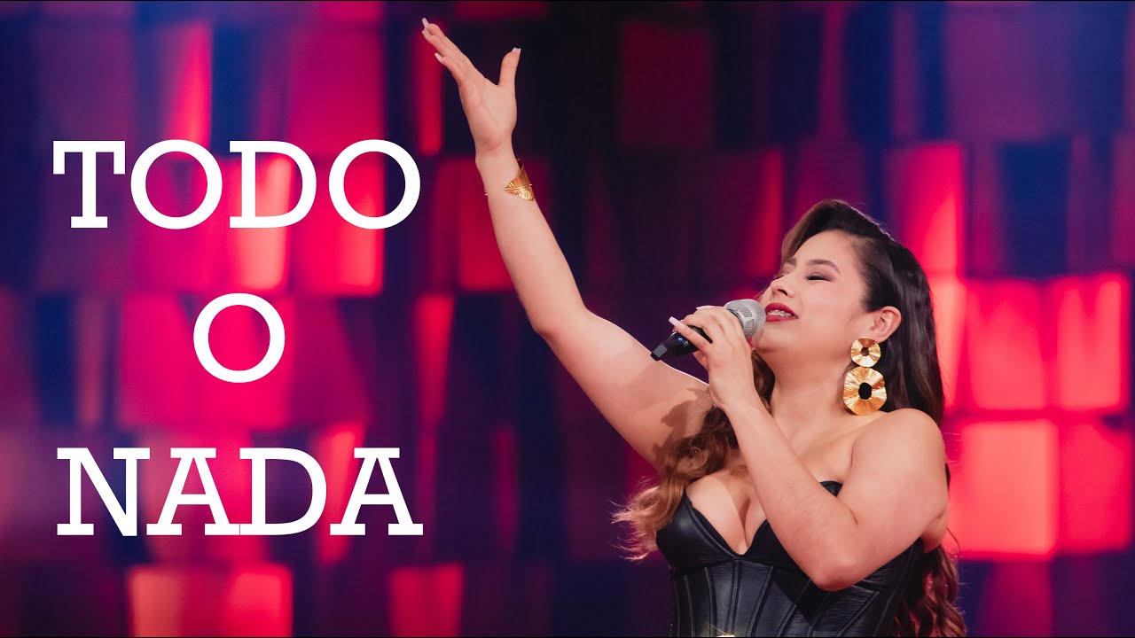 Luisa Fernanda canta ‘Crucifijo de Piedra’ en la etapa Todo o Nada | La Descarga