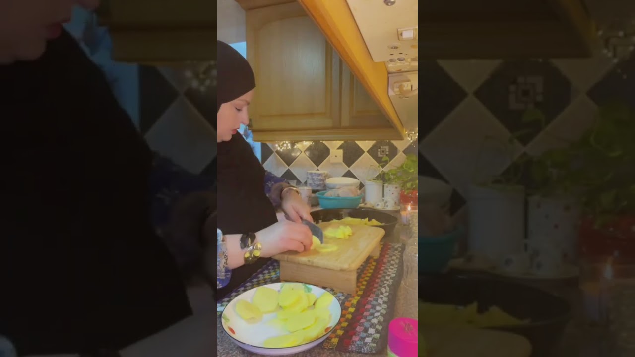 ‏أحلى دجاج مشوي مع بقلاوة ‏حبايب الخلل الصوتي من عندي اعتذر. 