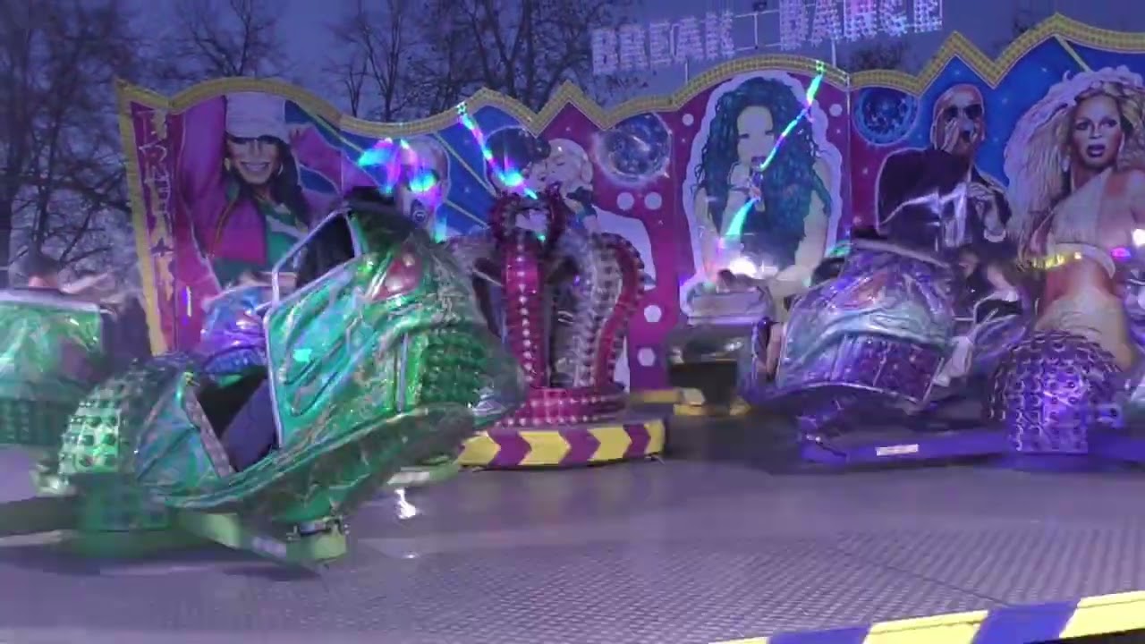 Matějská pouť 2025 - ATRAKCE BREAK DANCE / ATTRACTION BREAK DANCE OFF-RIDE
