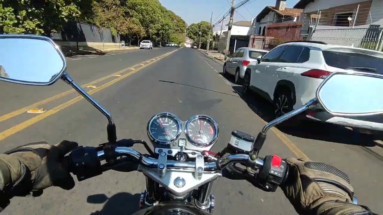 Suzuki GSR 150i in action, rodando nas ruas da cidade 🏍️😎🇧🇷