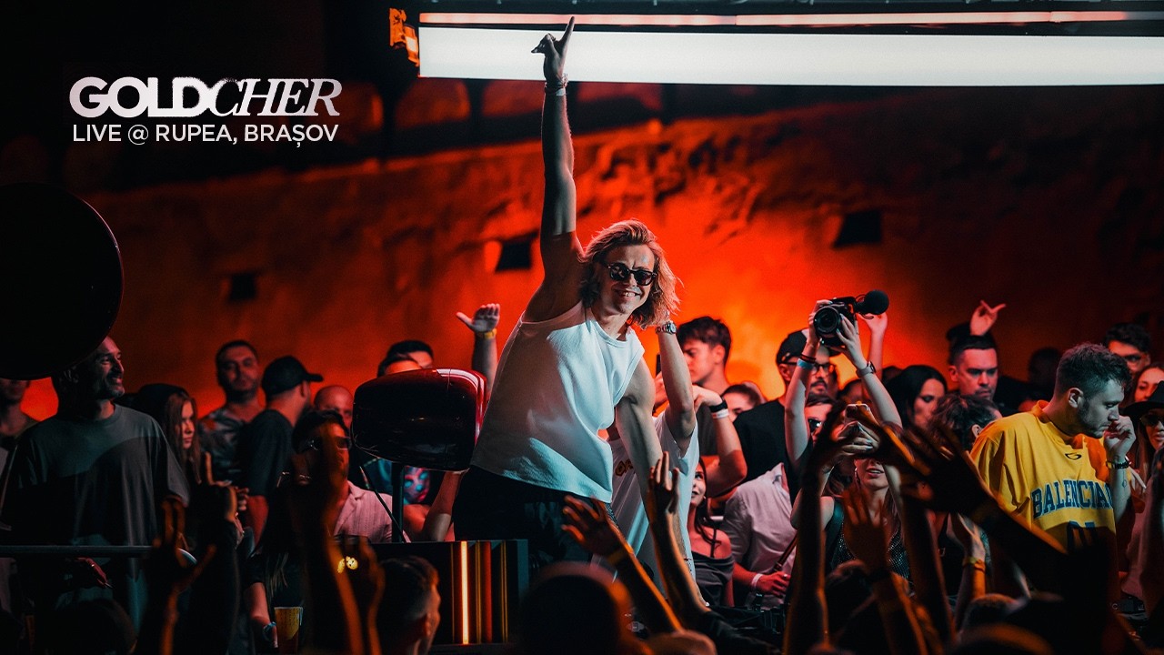 Goldcher at Rupea Citadel, Romania (Full Set)