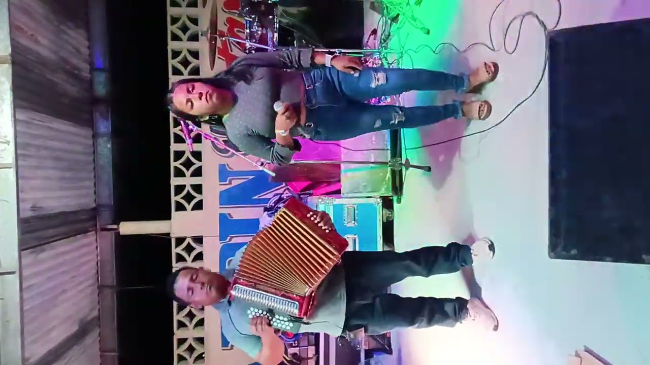 Octavio Rodr&iacute;guez el peque&ntilde;o gigante del acorde&oacute;n, haciendo su presentaci&oacute;n