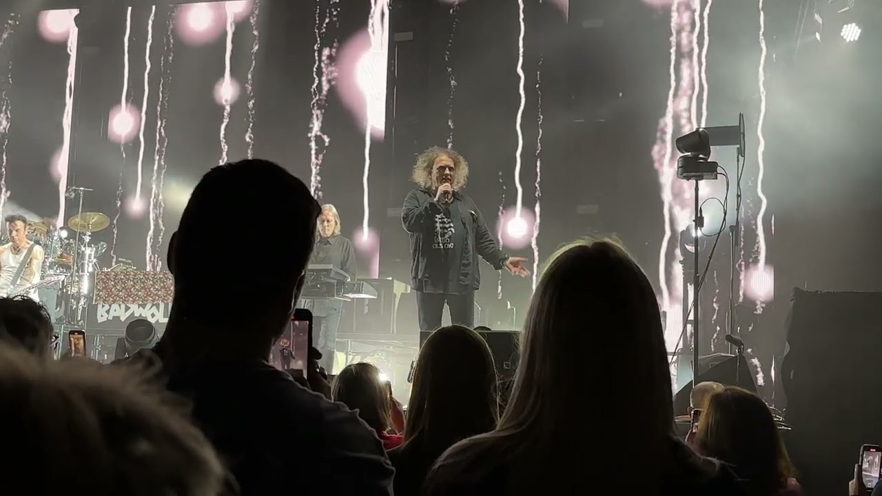 The Cure, United Center Chicago June 10th, 2023, Plainsong and Disintegration back to back