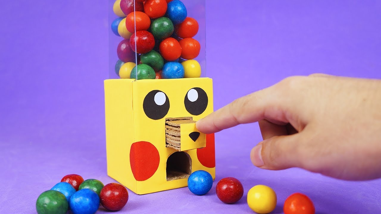 Increíble Máquina de Dulces hecho con Cartón en casa