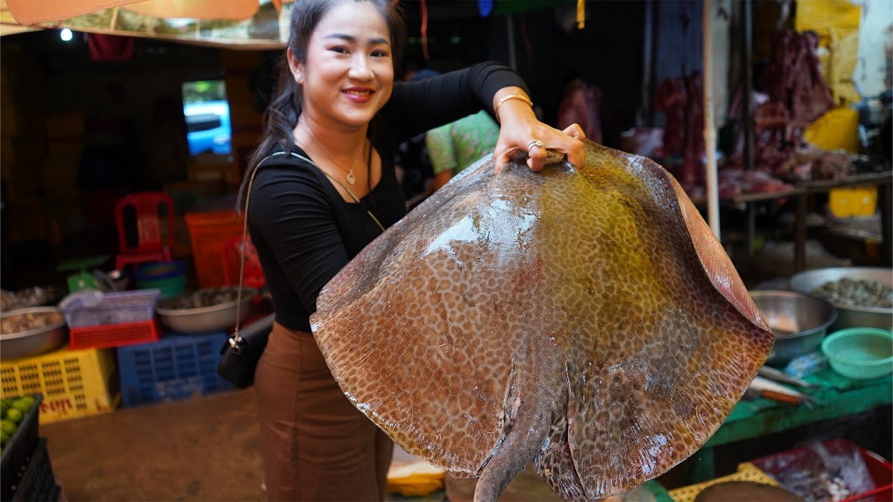 Wow, Big stingray cooking by Mommy chef - Yummy stingray recipes - Countryside life TV