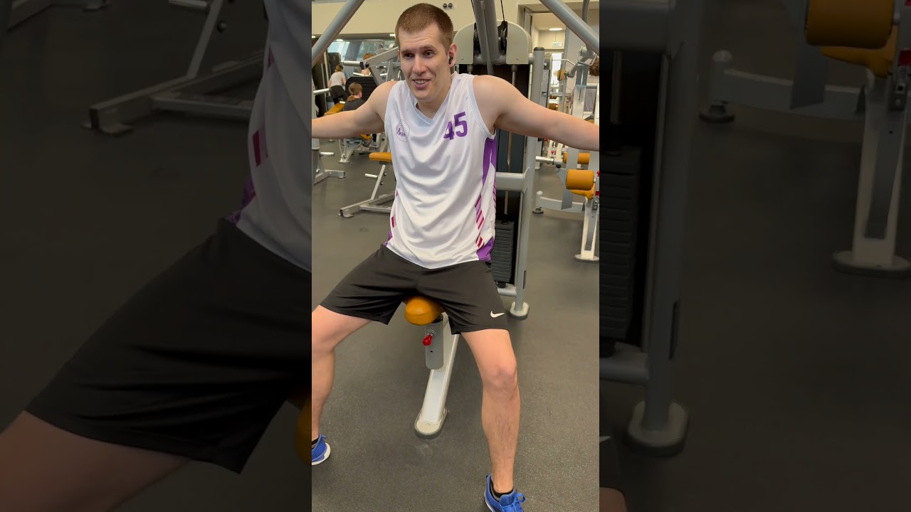 😳Борьба с элипсом🤣 #стась #стеб #веселье #юмор #позитив #funnyvideo #gymhumor #gymfunny