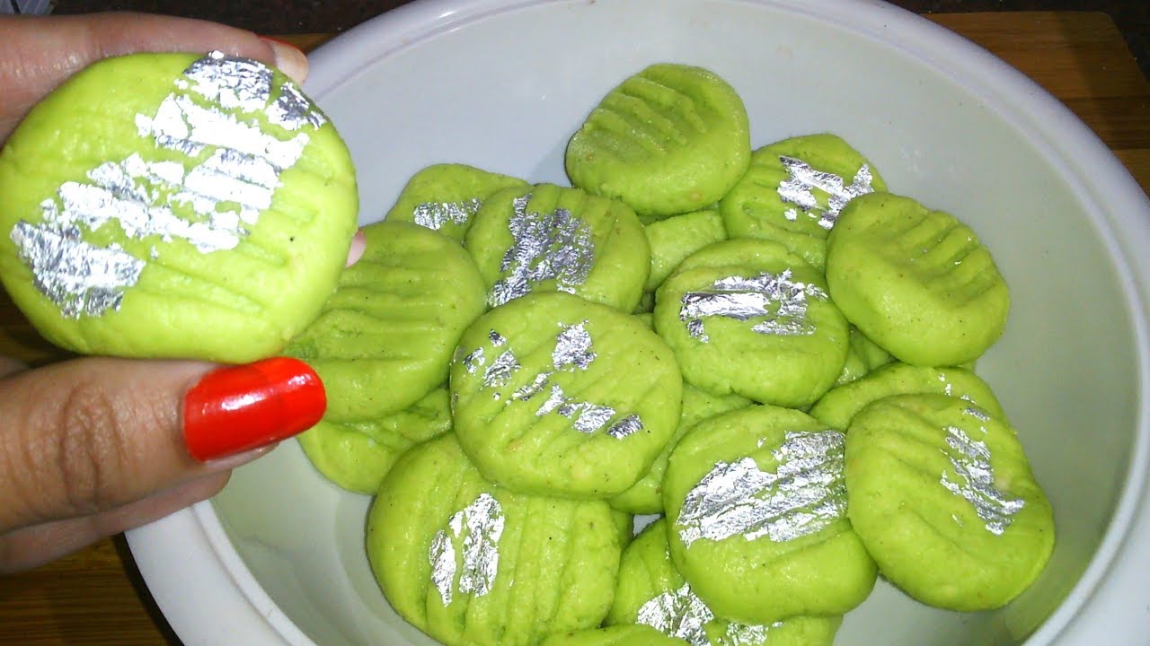 बिना गैस जलाये बनी ये नई तरह की मिठाई का स्वाद आपकी जुबां से नहीं उतरेगा | 3 min Quick Sweets 😋