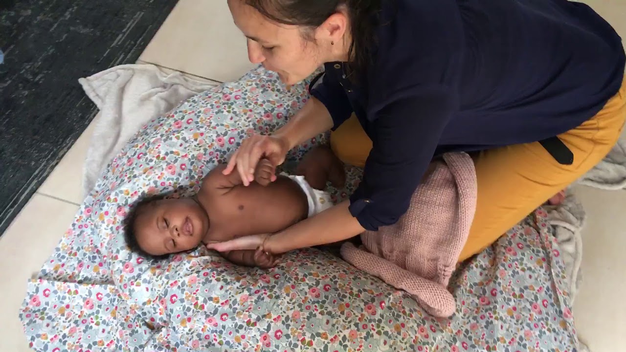TRISOMIE 21: STIMULER dès la naissance la MOTRICITE du bébé porteur du syndrome de down