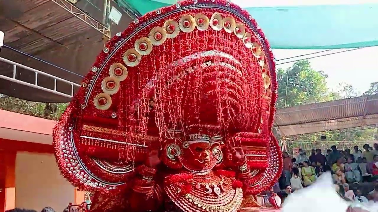MUCHILOT BHAGAVTHI ATTADAPA SREE MUCHILOT BHAGAVTHI KSHETHRAM.ATTADAPPA.KANNUR