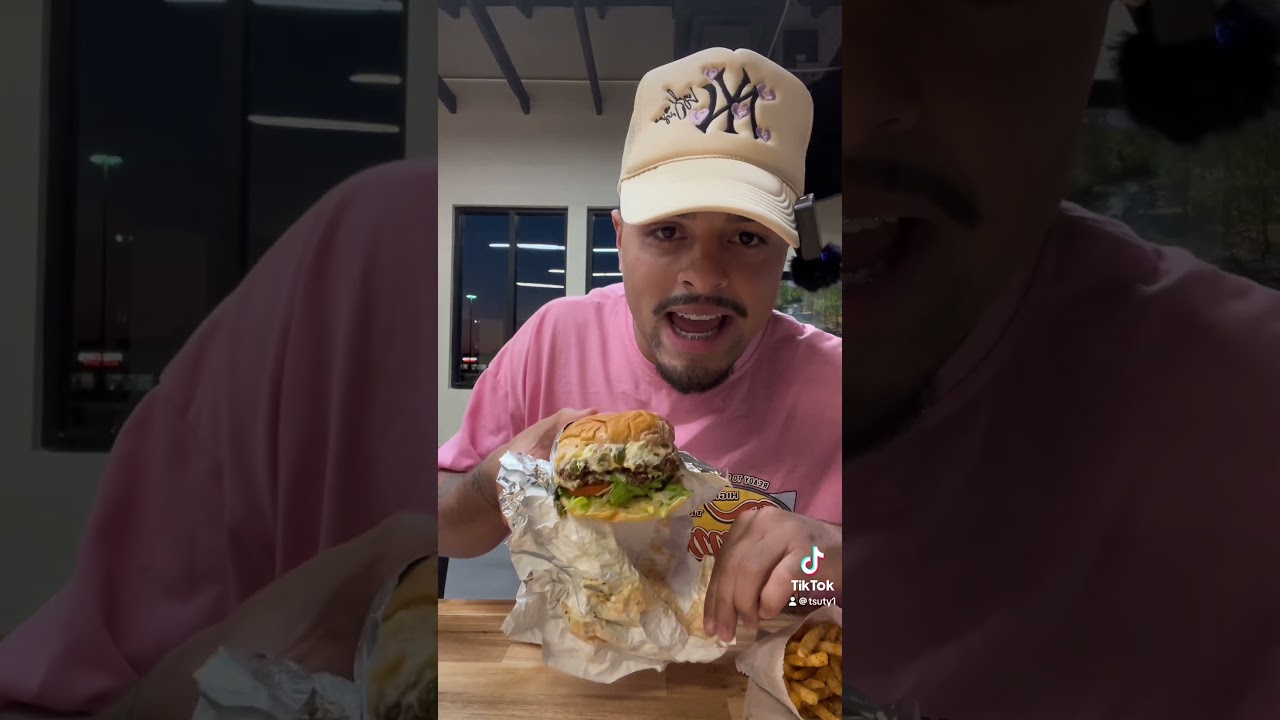 Trying buddy&rsquo;s burgers #food #eveningsnack #foodie #foodreview #burger #austin