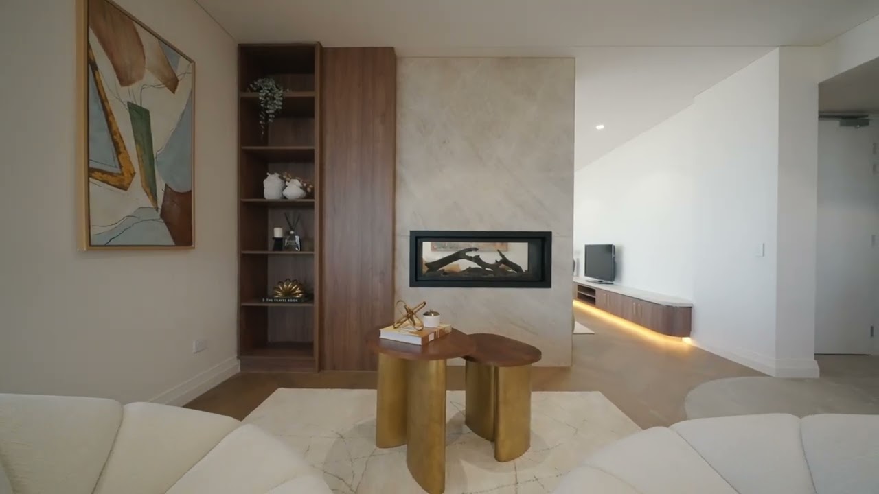 Grand Reve  18 Garthowen Cres, Castle Hill