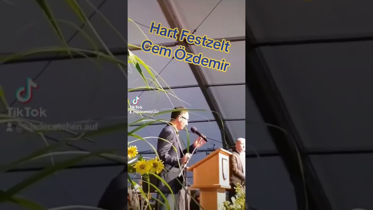 #gruenekriegstreiber  #cem&ouml;zdemir #hart #festzelt #hauab #polizei