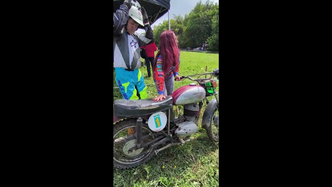 JAWA-CZ country cross