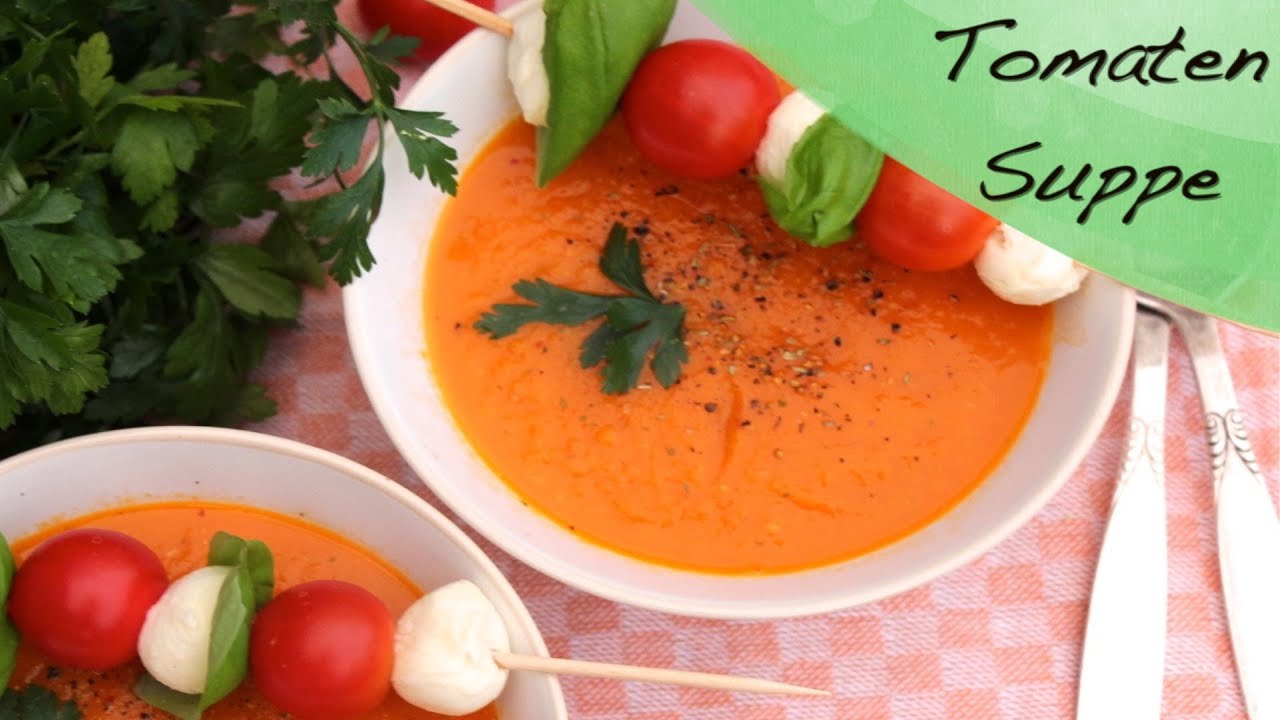 Tomatensuppe mit Mozzarella-Spieß
