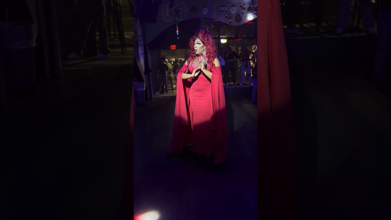 Tiana Avionce Black…..Performing At The University Club 