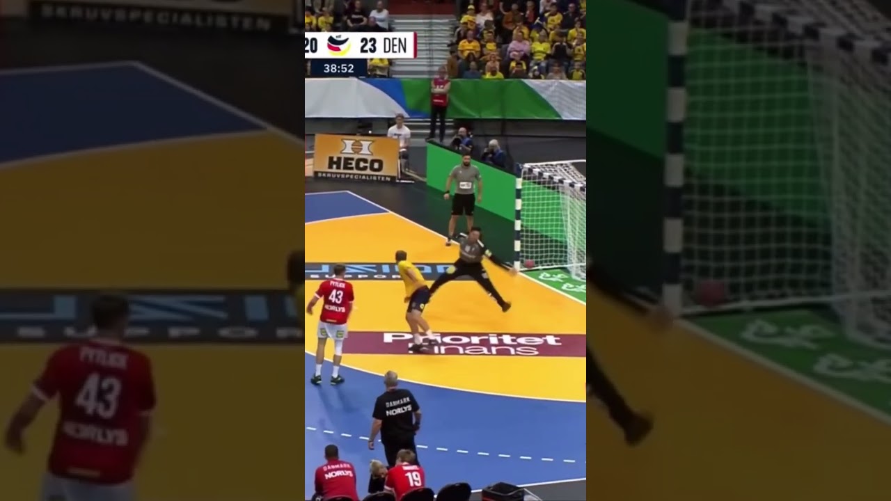 Albin Lagergren with behind the back #handball