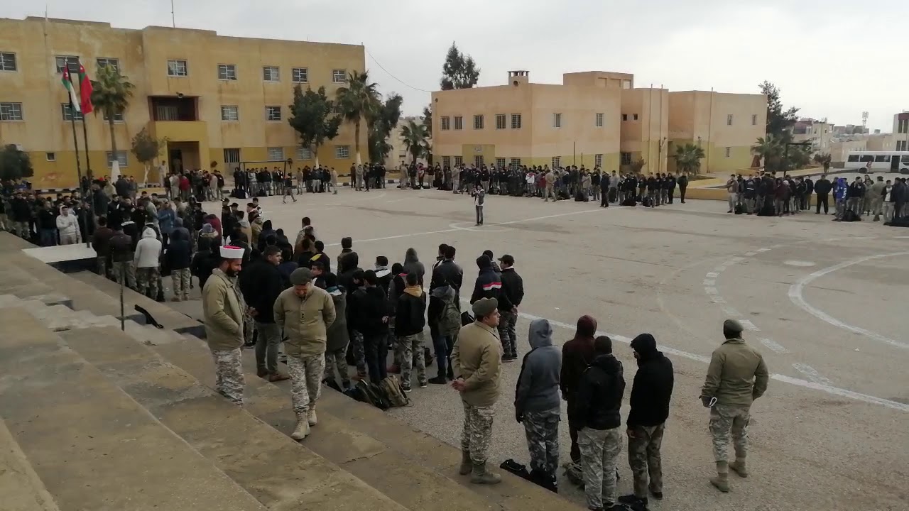 طلاب كلية الشهيد فيصل الثاني 2