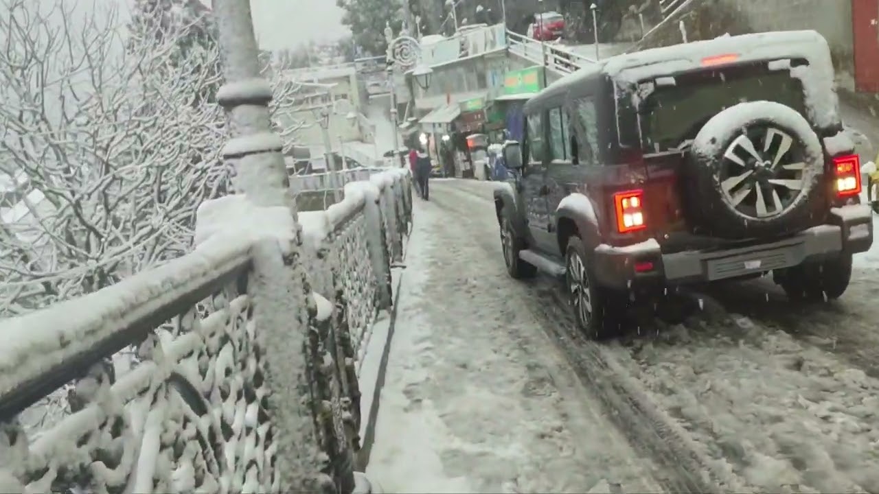 #Tranding #snowfall #mussoorie 😂🌧️🌧️🏔️☔🌨️🌌🌌🥰# uttarakhand 👋