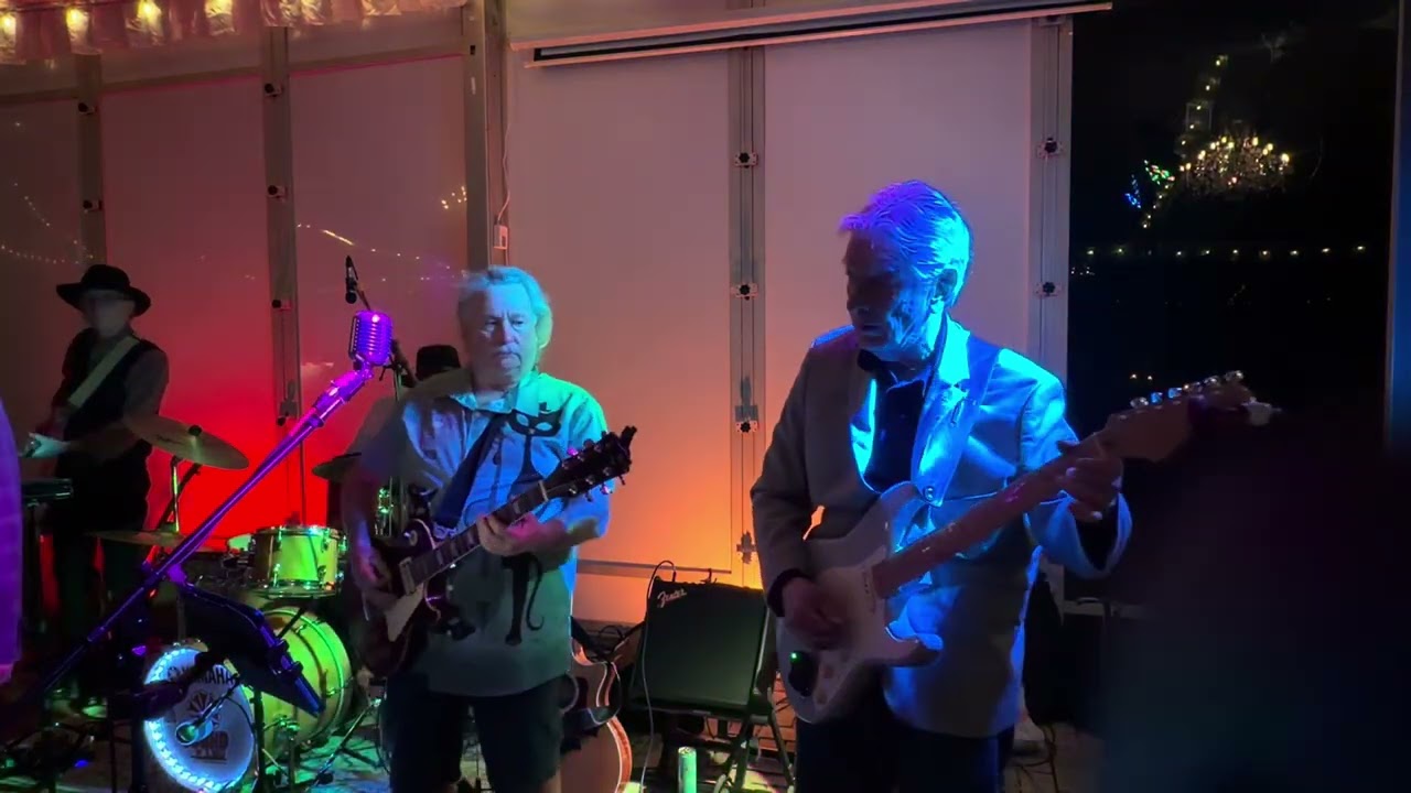 Roadhouse Blues 