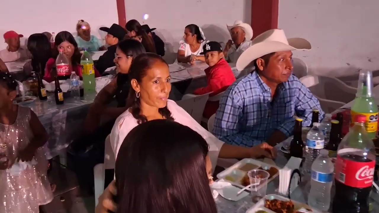 Fiesta de XV Años de DULCE MARIA Segunda parte