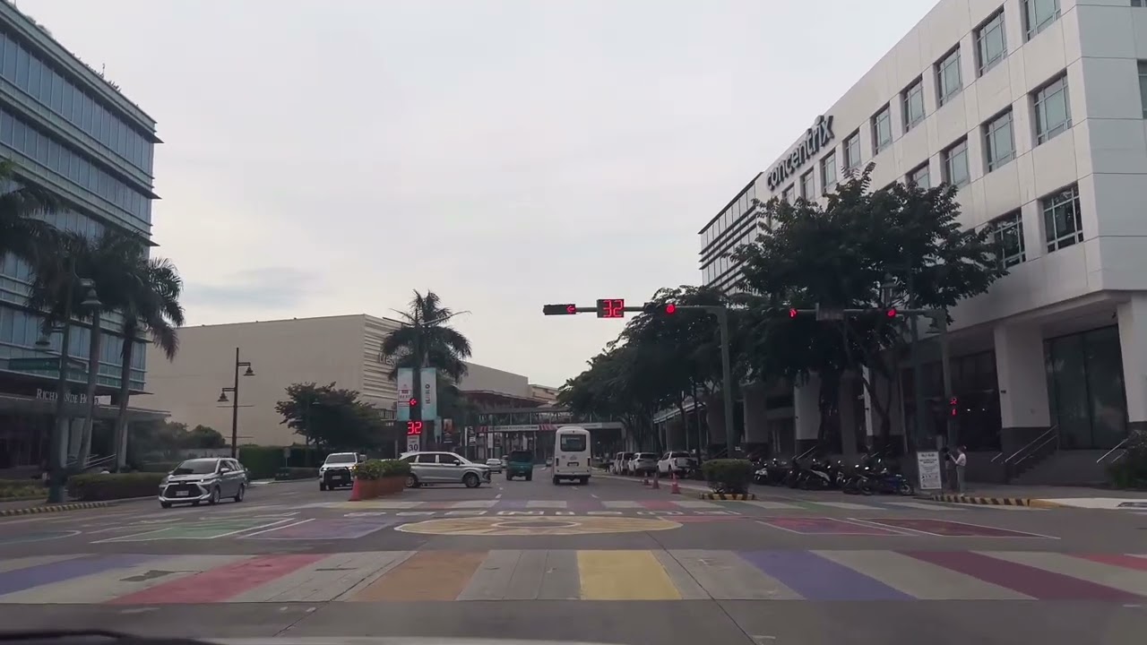 MEGAWORLD ILOILO BUSINESS PARK - Iloilo City, Iloilo Driving Tour | WALKING TOUR PINAS