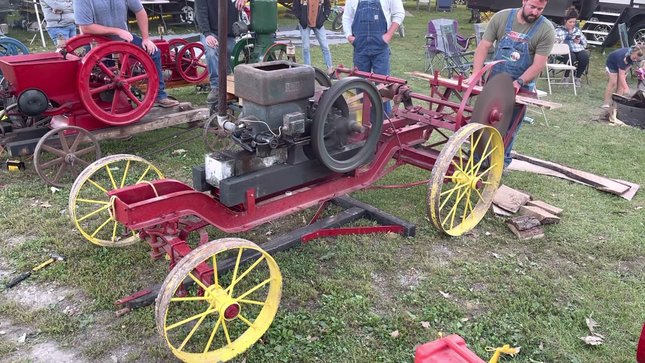 6HP Witte Gas Engine Sawing Wood demonstration