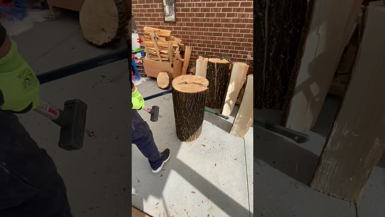 Splitting an English willow round