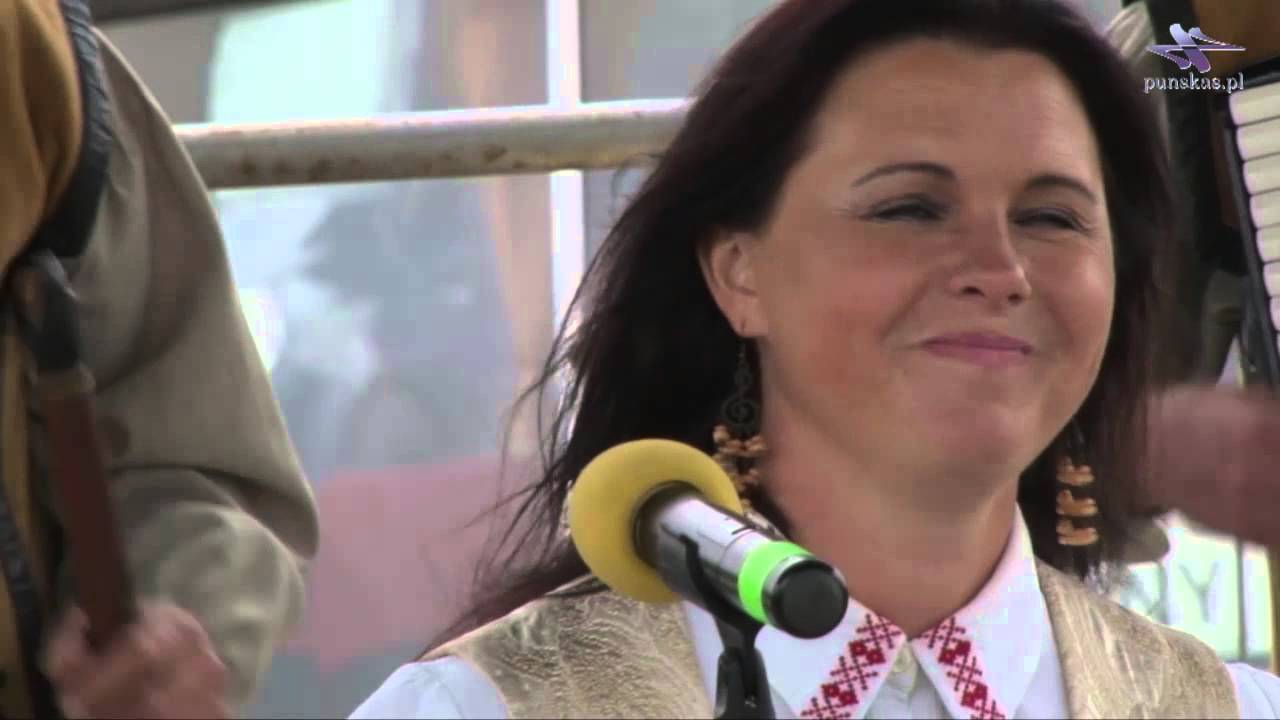 Ainiai, Punskas
