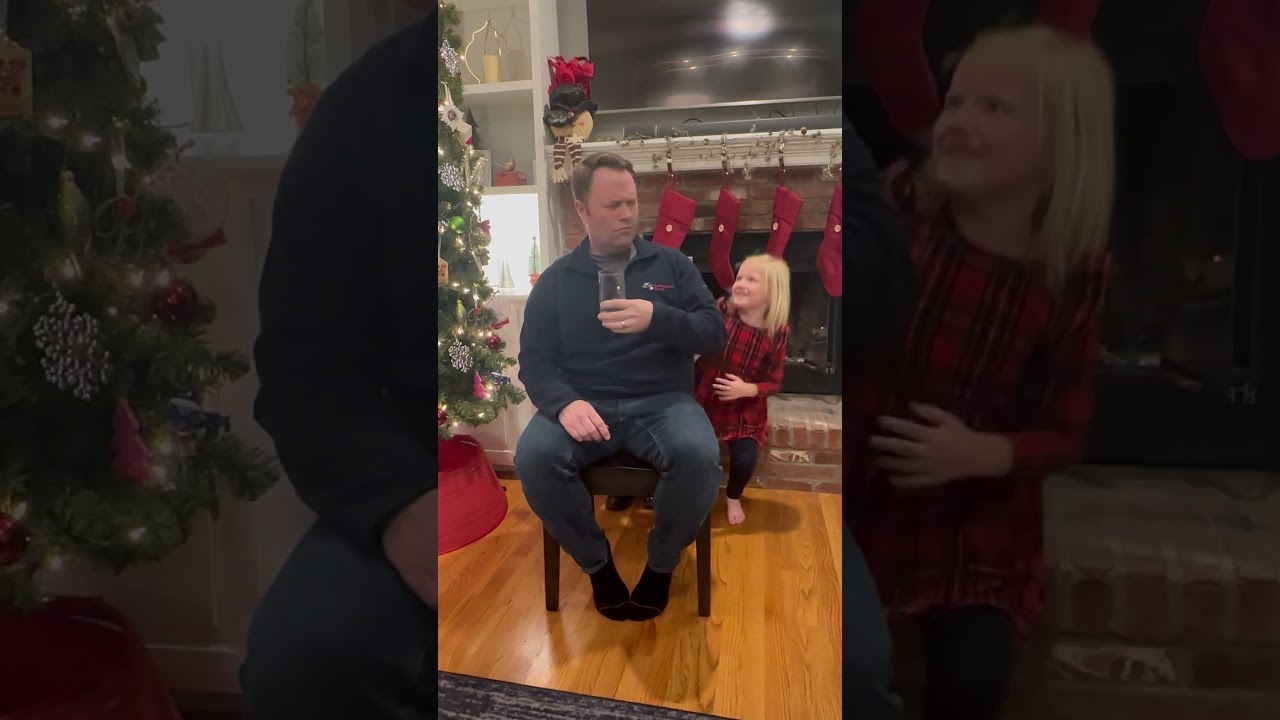 С наступающими праздниками от компании Midwest Dairy!