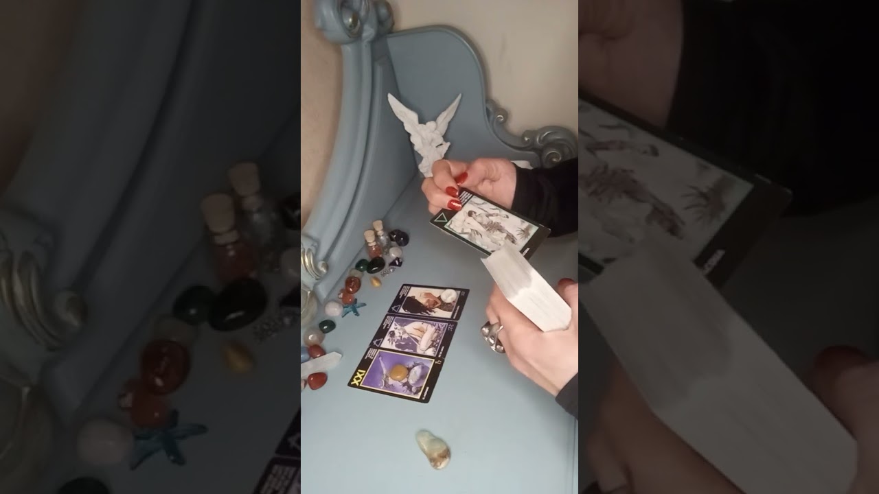 Con le Manara le sue fantasie erotiche verso di voi🤭🫣