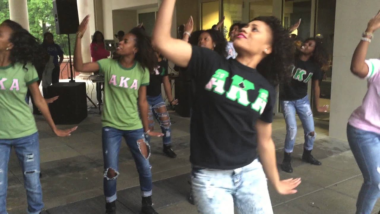 The Nu Rho Chapter of Alpha Kappa Alpha Sorority inc. Spring 2015 UNCG