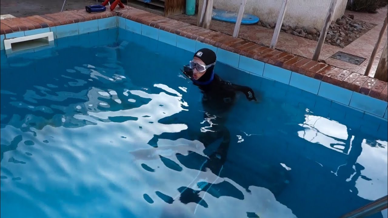 Freediving Lifestyle Ep 1 - Bi-fins Dynamic Pool Training in Dahab