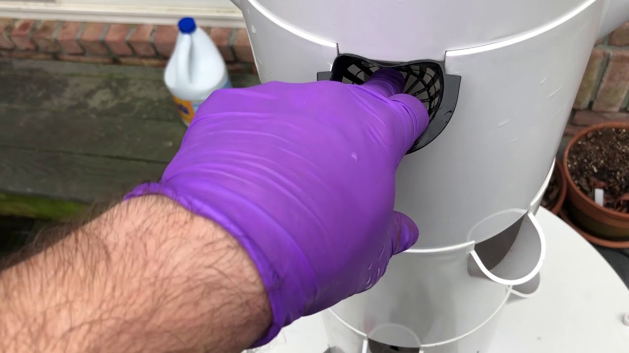 Hydroponic Tower Garden clean up and assembly