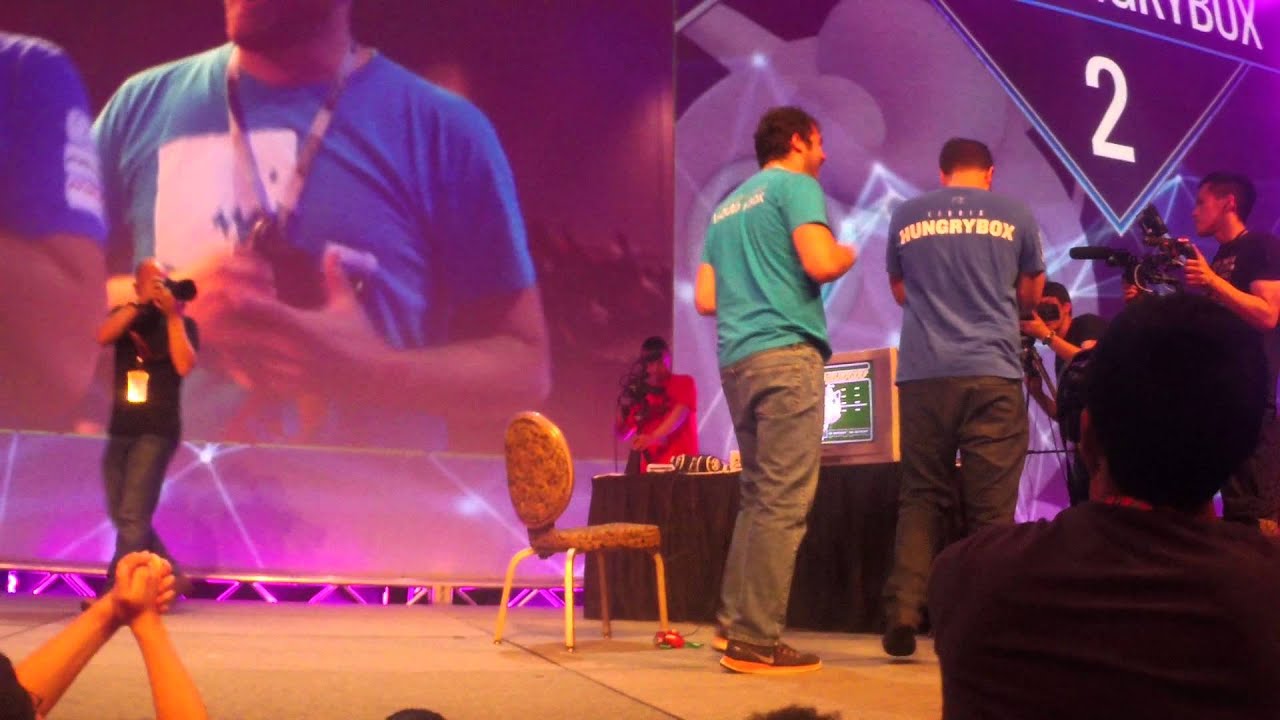 EVO 2015 - Hungrybox beats Mango Crowd Reaction