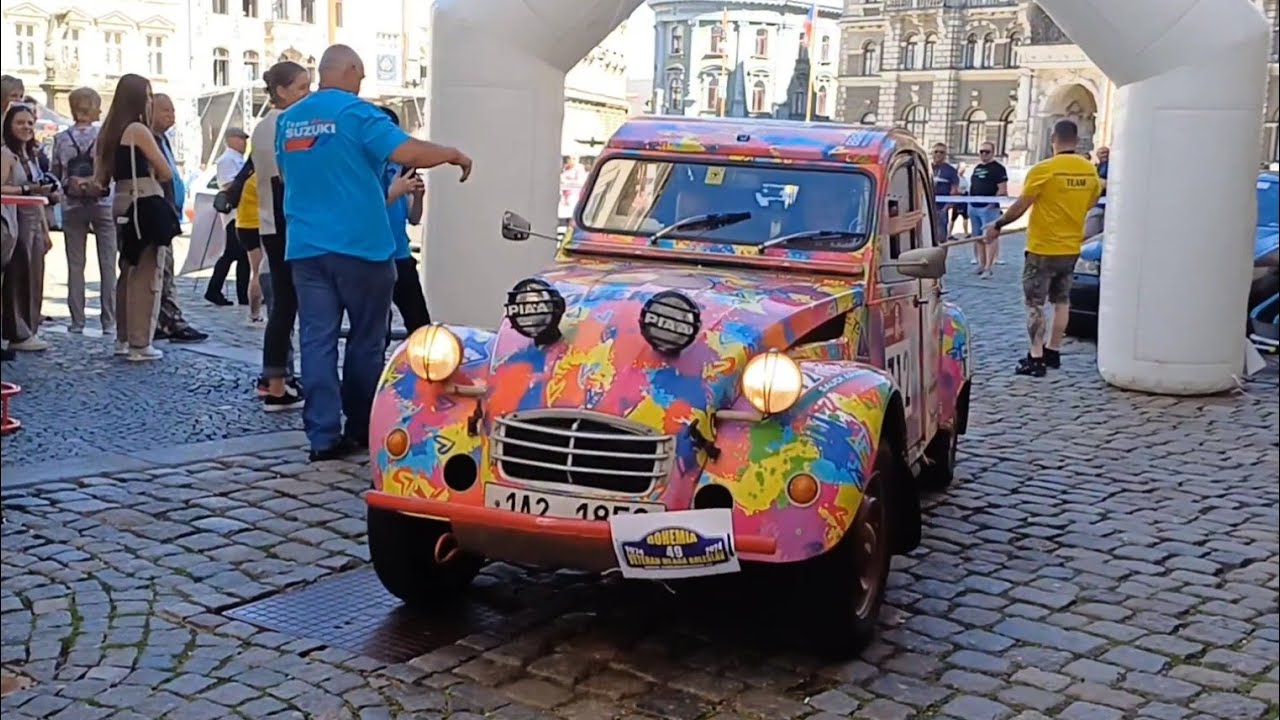 Rally Bohemia Veterán 2024 / start orientační jízdy