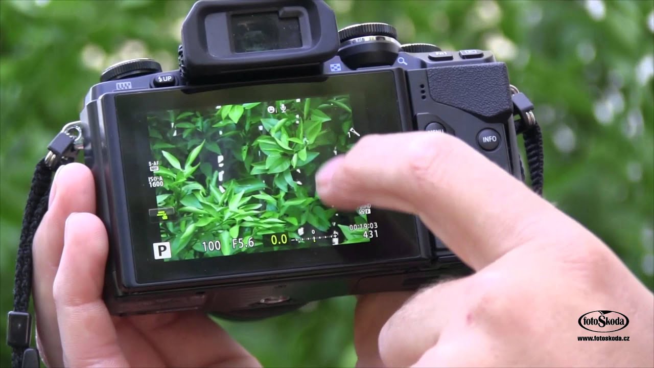 Olympus OM-D E-M10