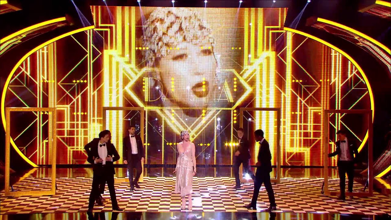 Dasha Pearl  the captivating diva sings 