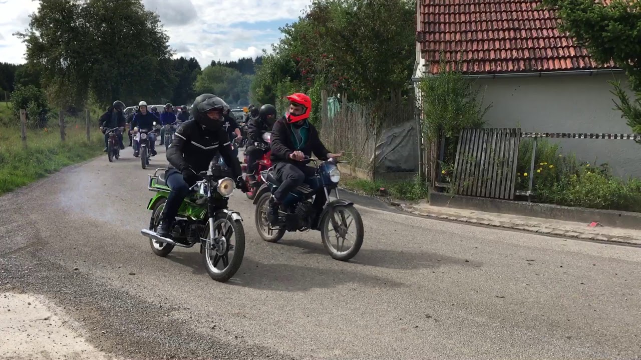 3. Mofa und Moped Treffen in Katzenhirn, Bayern / 16.09.2017 / Ausfahrt der Teilnehmer