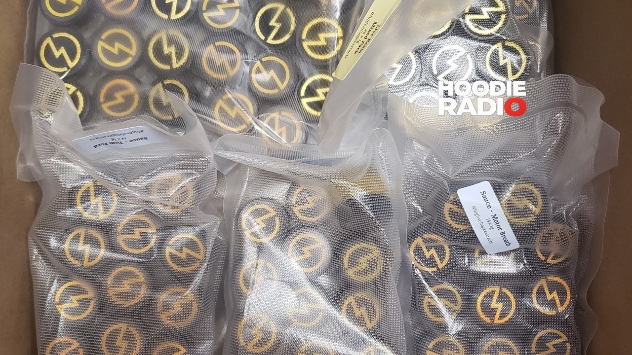 HOODIE RADIO : S4E2 : DISTRIBUTION