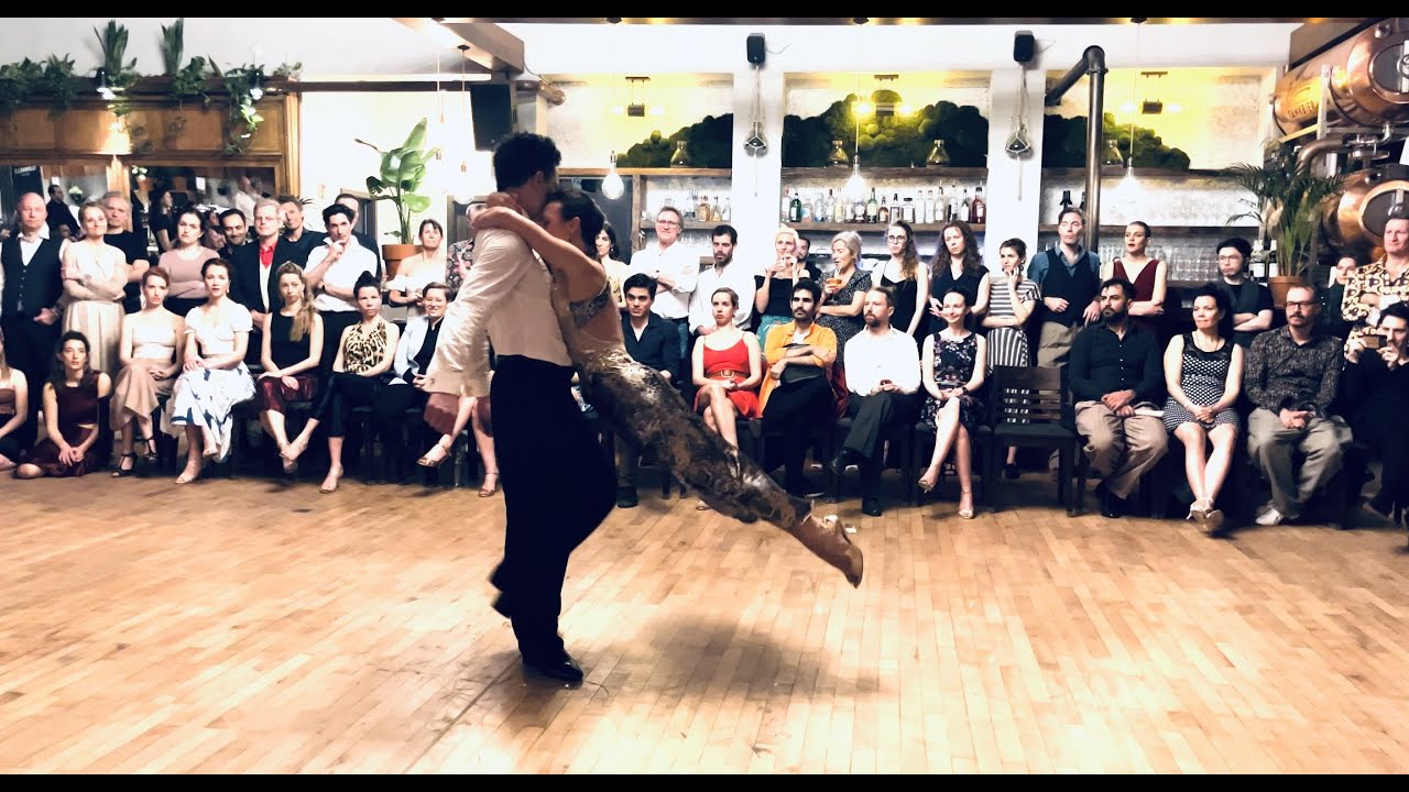 Esmé Page & René Bui / Nothing Else Matters #4 BERLIN