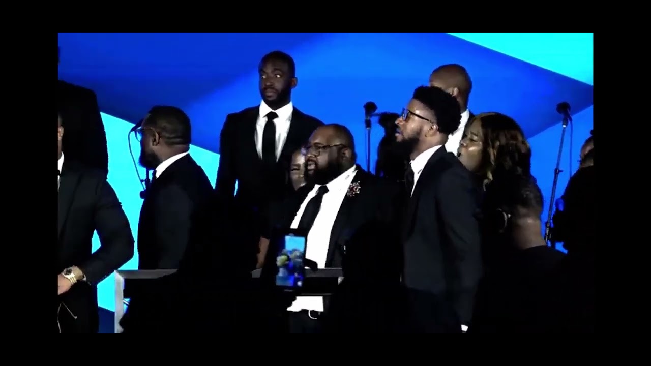 JaŃae Jones killing in Chicago with Jay Williams and Total Praise! Must Watch (Do It Again Lord)